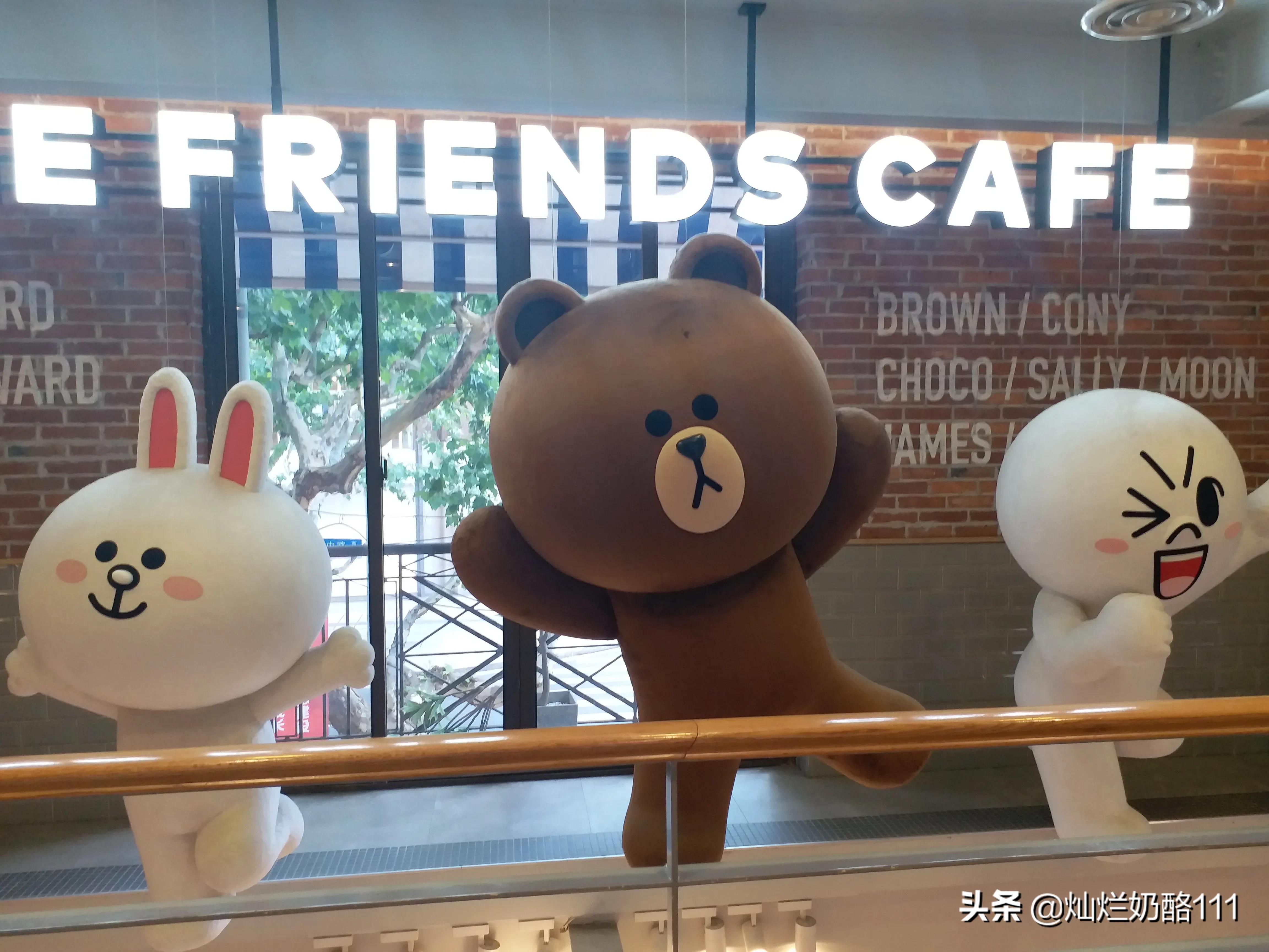 在相册里看风景,相册里看旅游照片