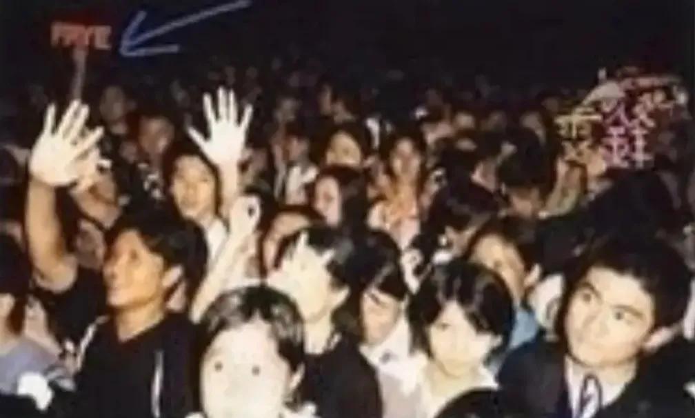 谢霆锋王菲最新同框照片,谢霆锋与王菲同框现身被网友偶遇