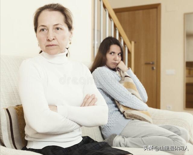 侄儿考上高中借宿3年,侄子借读三年考学后寒心