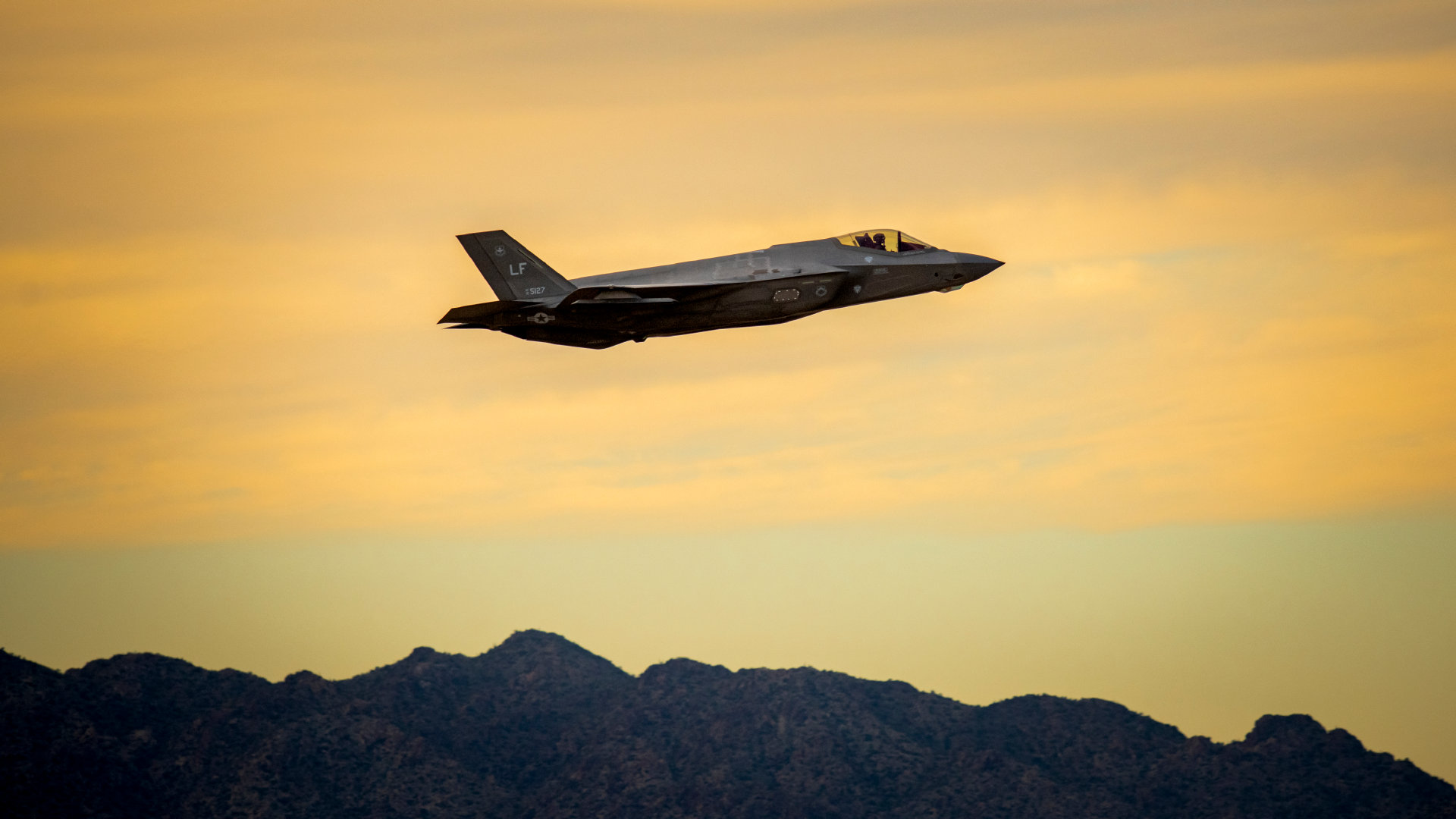 一场防空闹剧，为何只有F22A出场，F15与F35都干什么去了？