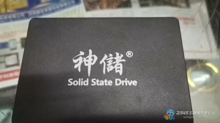 显示器黑屏几分钟又好了,显示器黑屏马上又好了