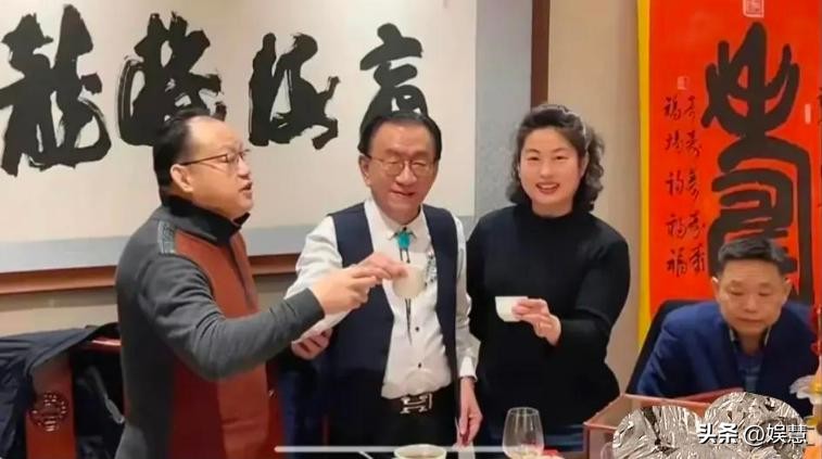 侯耀华72岁生日郭德纲送啥了,74岁侯耀华近况照曝光