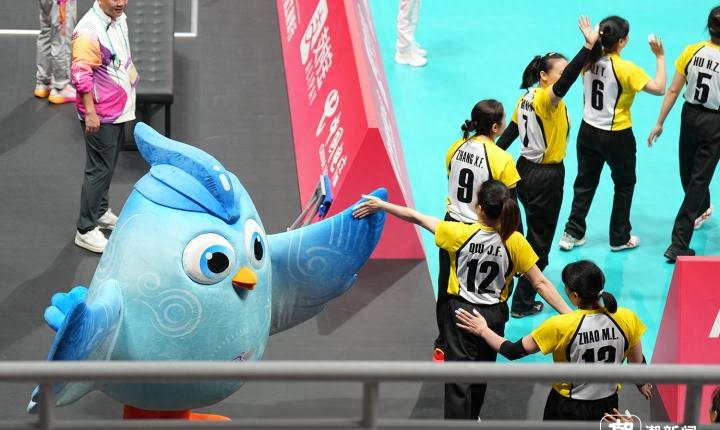 鏋侀檺杩愬姩鍦颁笅鎺㈤櫓,鏋侀檺杩愬姩鎵竼璧疯埅