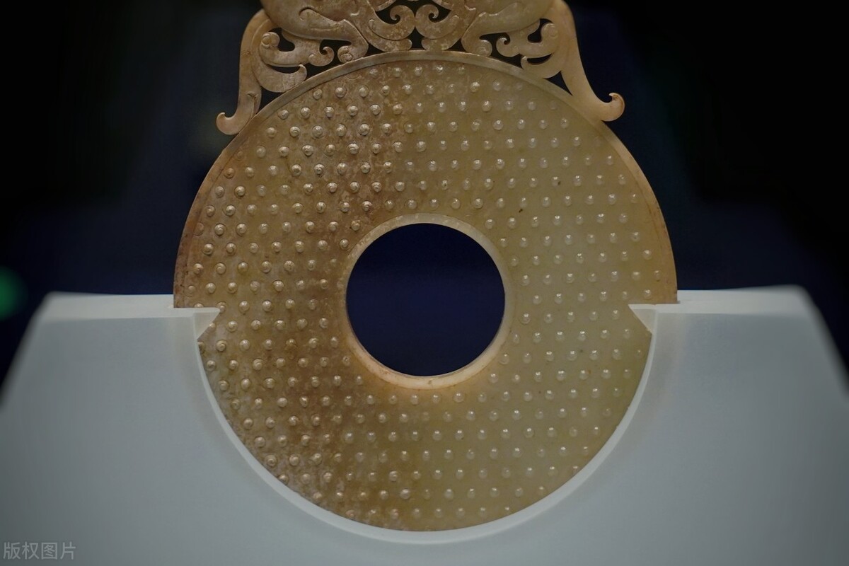 玉文化的四个时期及内涵,玉在中国文化中的地位和精神寓意