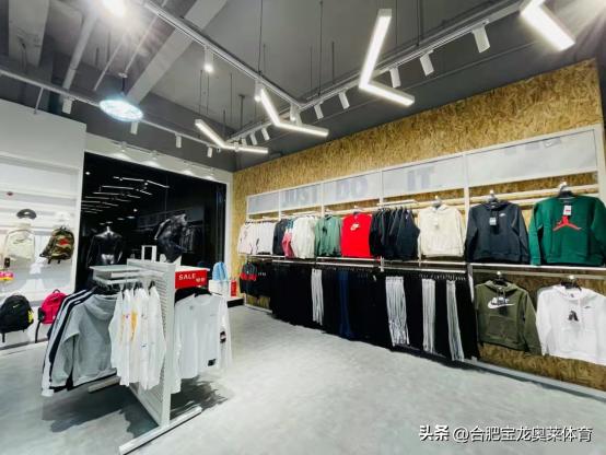 耐克阿迪达斯折扣店前景如何,耐克折扣店加盟陷阱