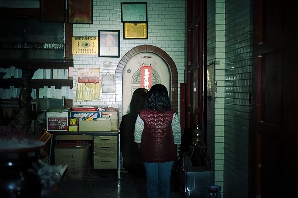 咒语有多恐怖,咒中的8字咒语是祝福吗