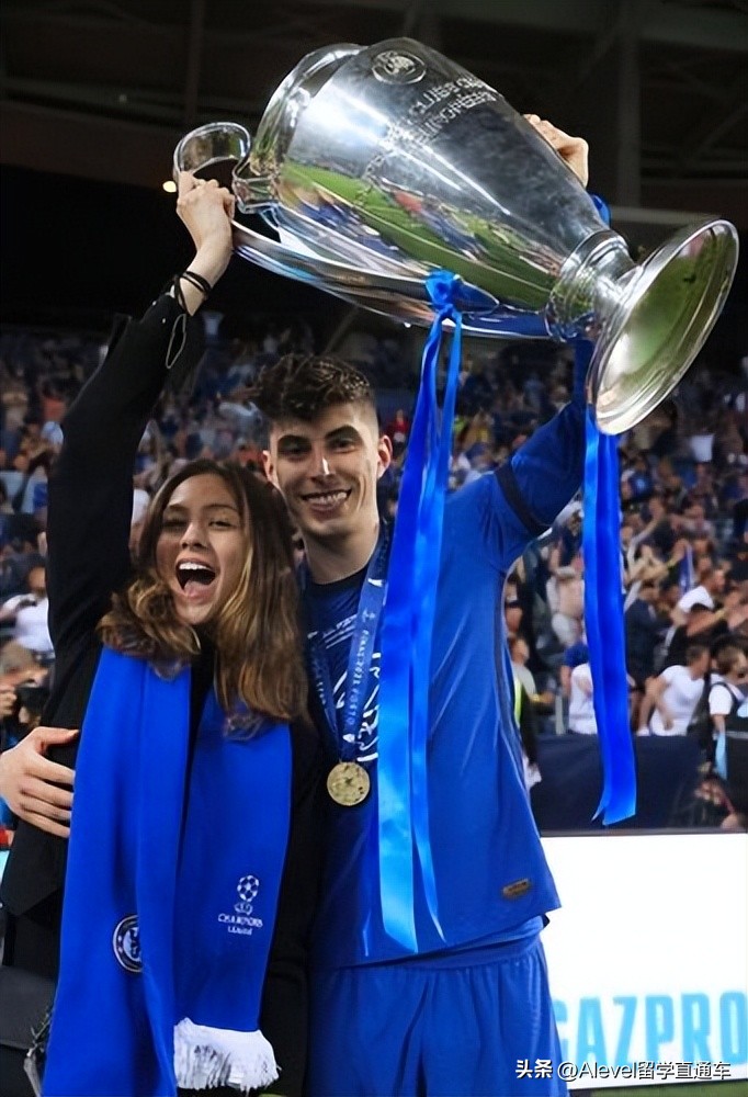 比C罗热度都高，世界杯太太团简直赢麻了