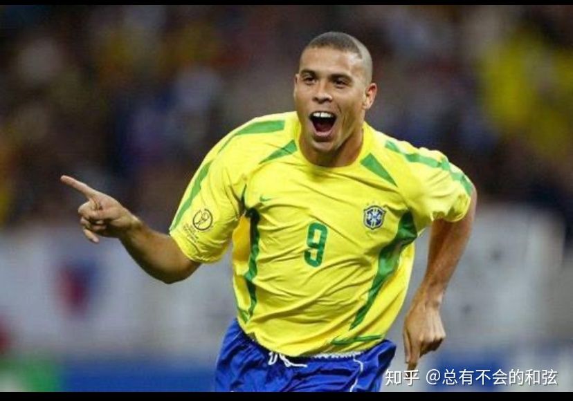 中国足球现在正在一个低谷期文案,希望中国足球越来越好的文案