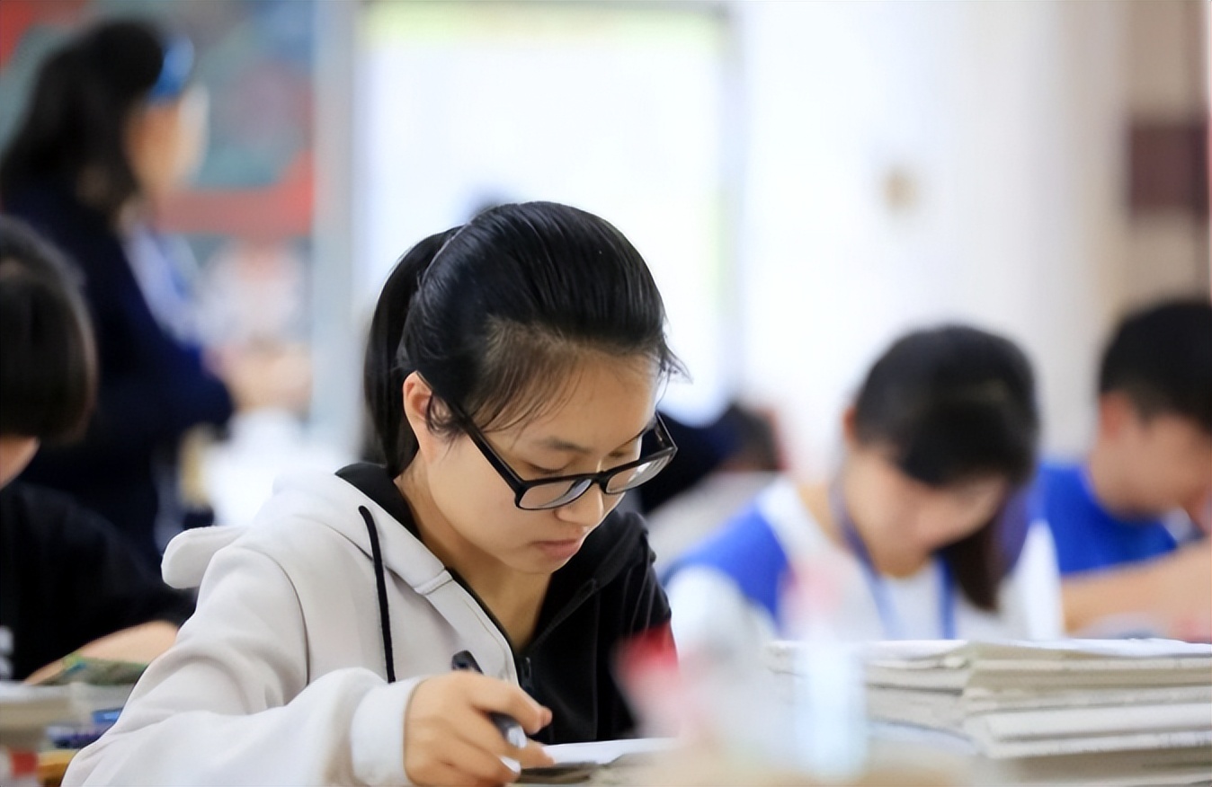 985海归教授讲升学北航,北航哪个教授吐槽研究生