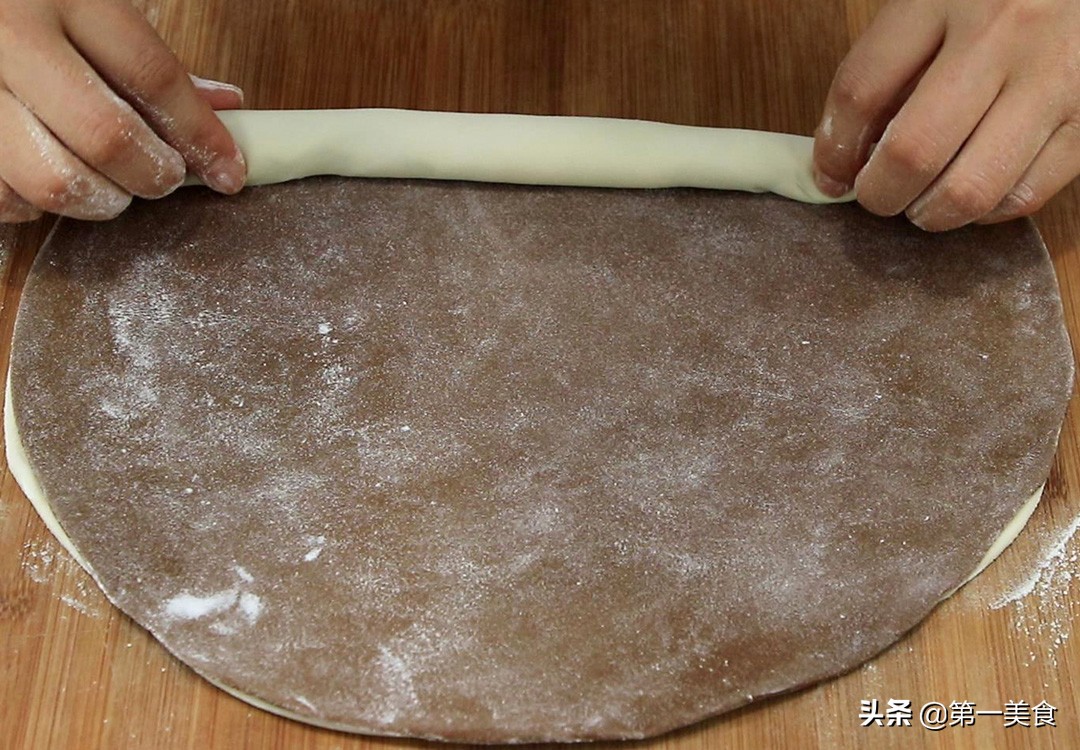 一碗面粉俩鸡蛋做低糖少油小零食,一碗面粉2勺糖做出小零食