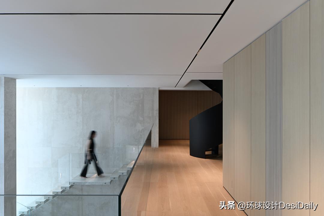 首发.刘捷｜680㎡极简顶复，空纳万境【环球设计3124期】