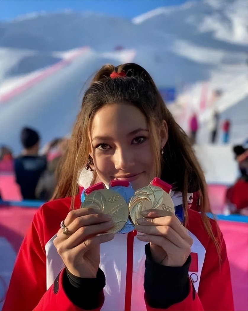 谷爱凌是如何一步步“跌落神坛”的？