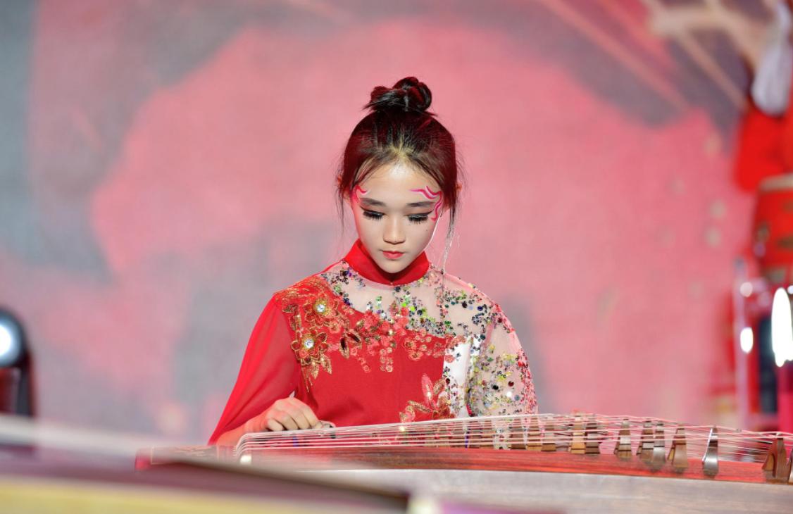 七中、九中捧场！六一汇演，师一学校，办出“五朵私花”独有味道