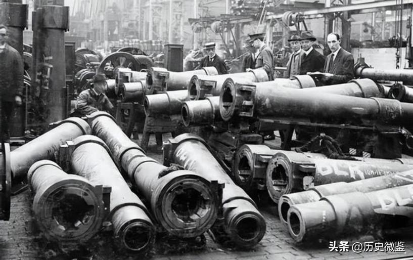 英国向日本投放了几颗原子弹,英国向美国发射24枚导弹吗