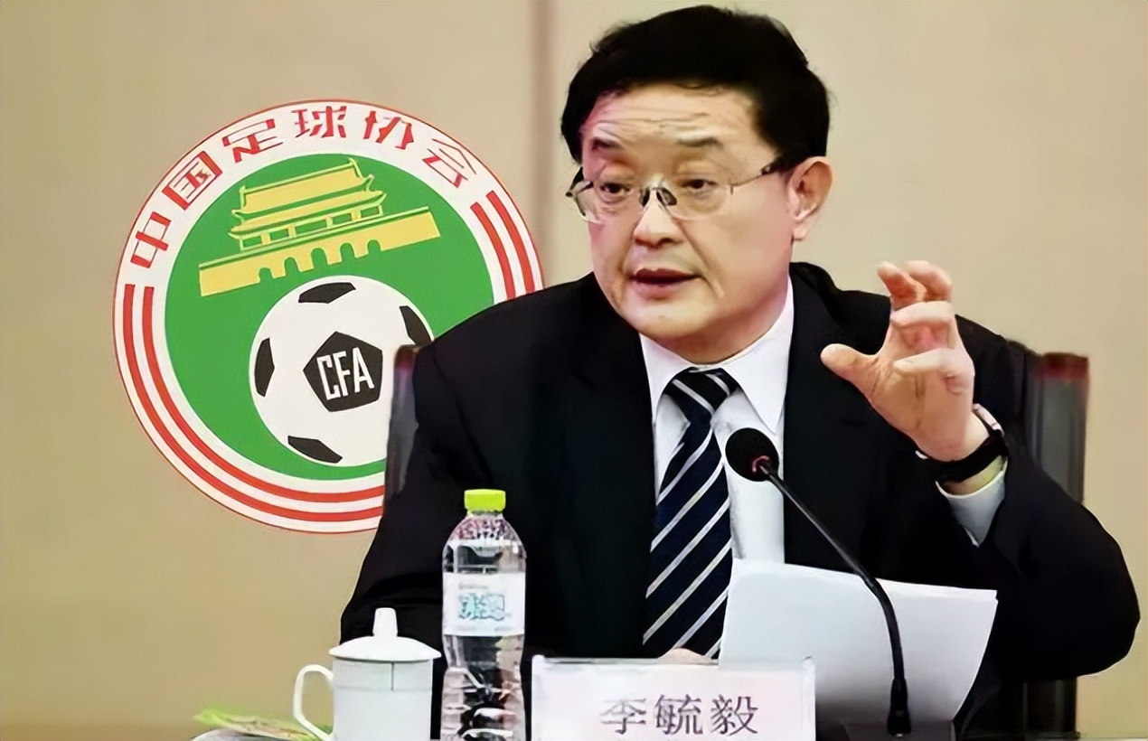 李铁案揪出隐藏最深大老虎，移民多年后回国被抓，蔡振华遭到连累