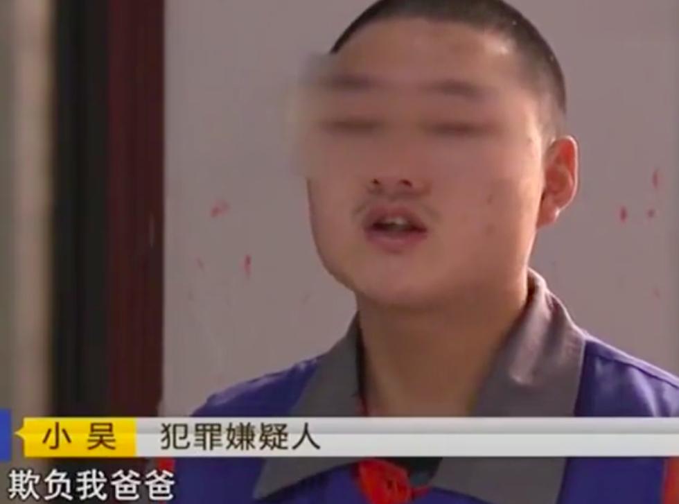 2015年女子让男邻居来她家住，邻居嫌她太强势，联合儿子将她杀死