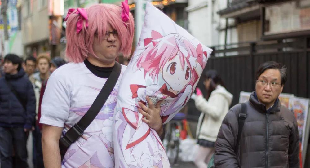 日本年轻一代御宅族,日本右翼御宅族