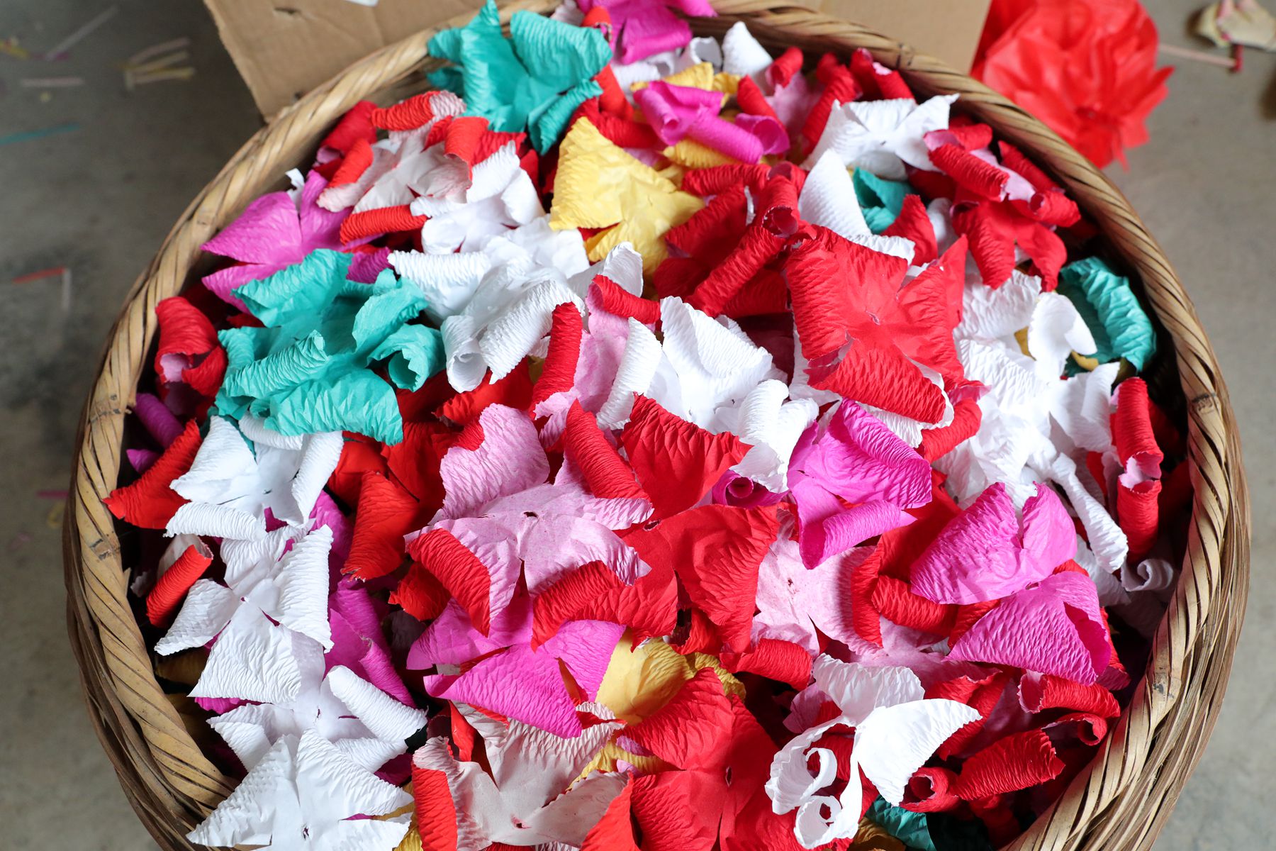 灯装完的效果,灯装好了装什么