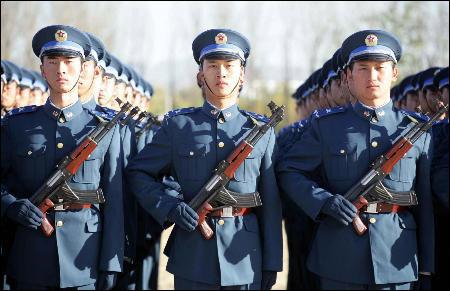 军中勤务兵你真的了解吗,人民解放军现役士兵衔级制度