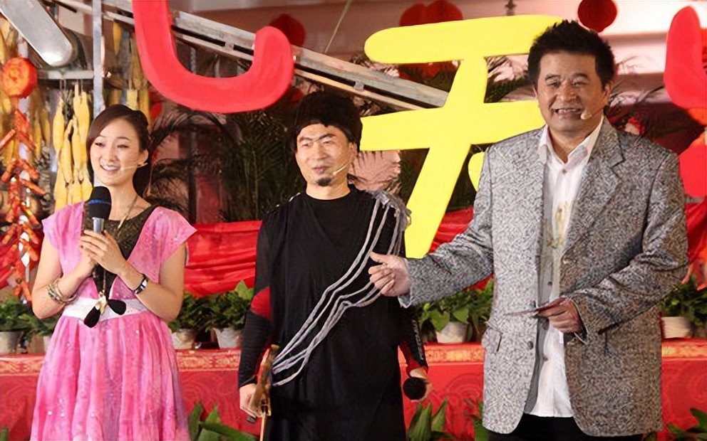 64岁毕福剑定居农村，退圈8年后，他的结局让很多人失望了