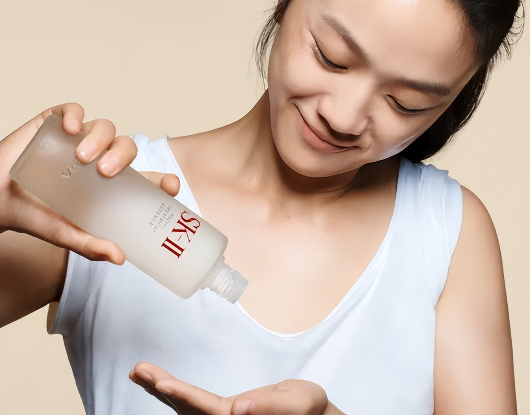 sk2神仙水好用还是小黑瓶好用,sk2神仙水和哪款水一起用效果最好