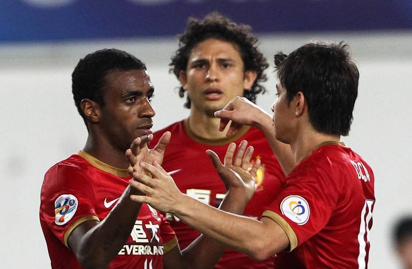 许家印创立广州恒大足球王朝,恒大许家印和王健林关系