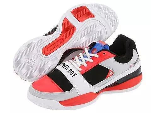 阿里纳斯篮球鞋回归,阿里纳斯篮球鞋纯黑