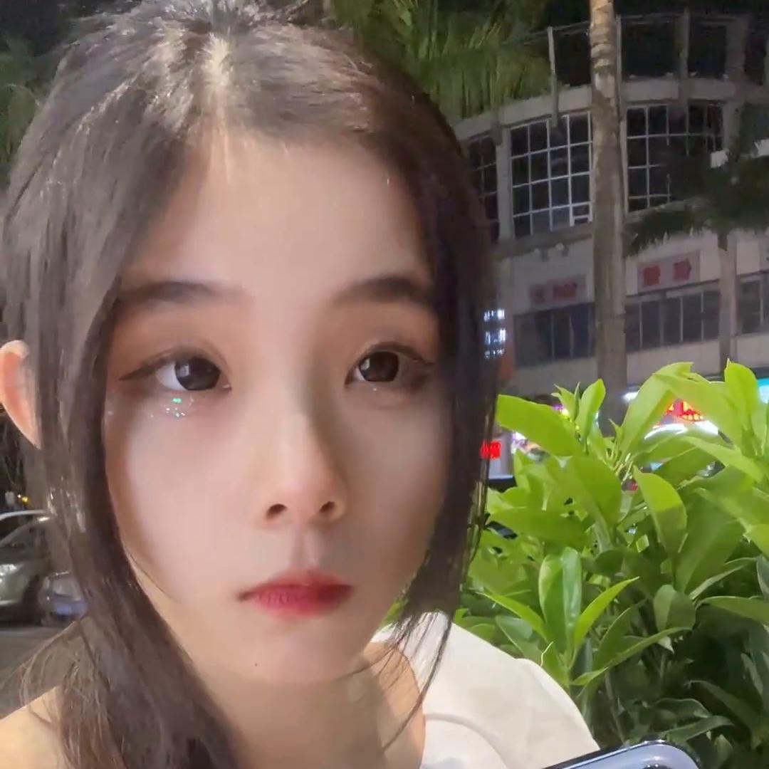 花万把块买台13promax,给粉丝挑一台13promax