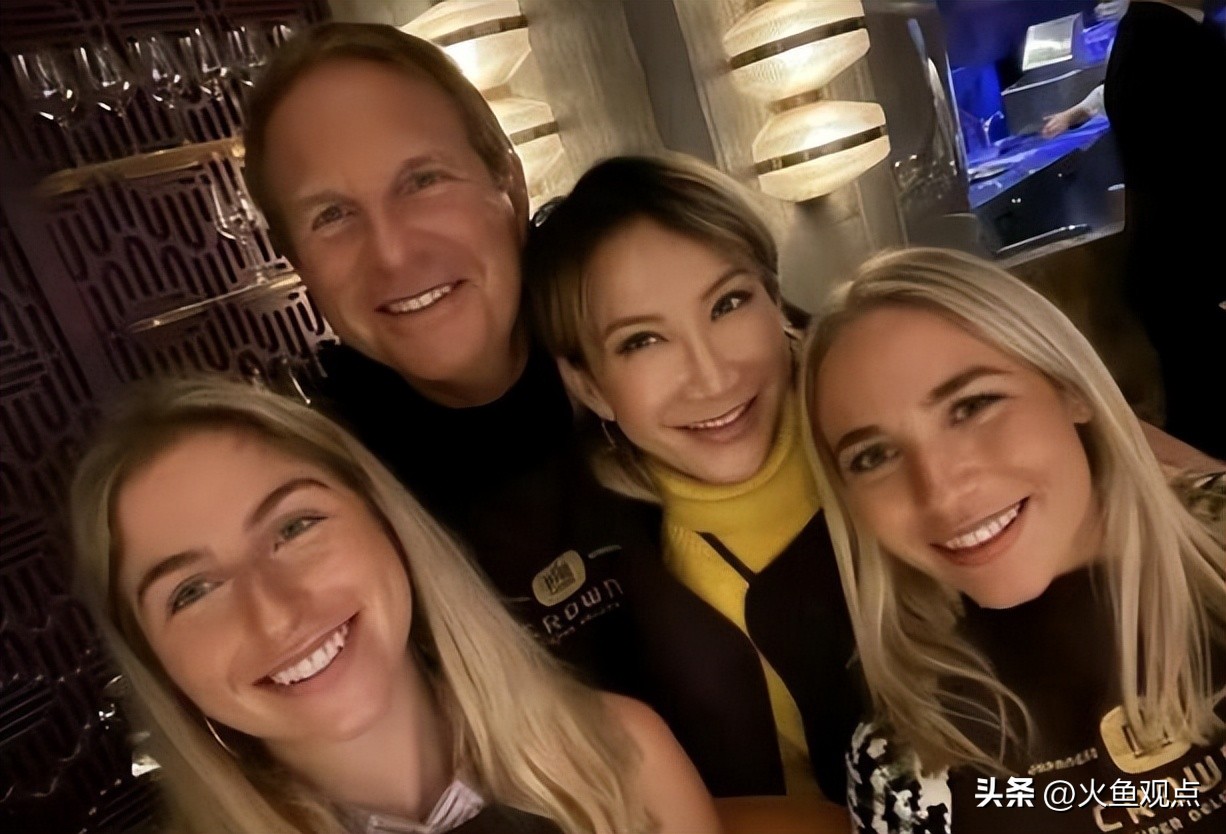 李玟因为被了解是幸福的,李玟笑容背后藏着无奈与心酸