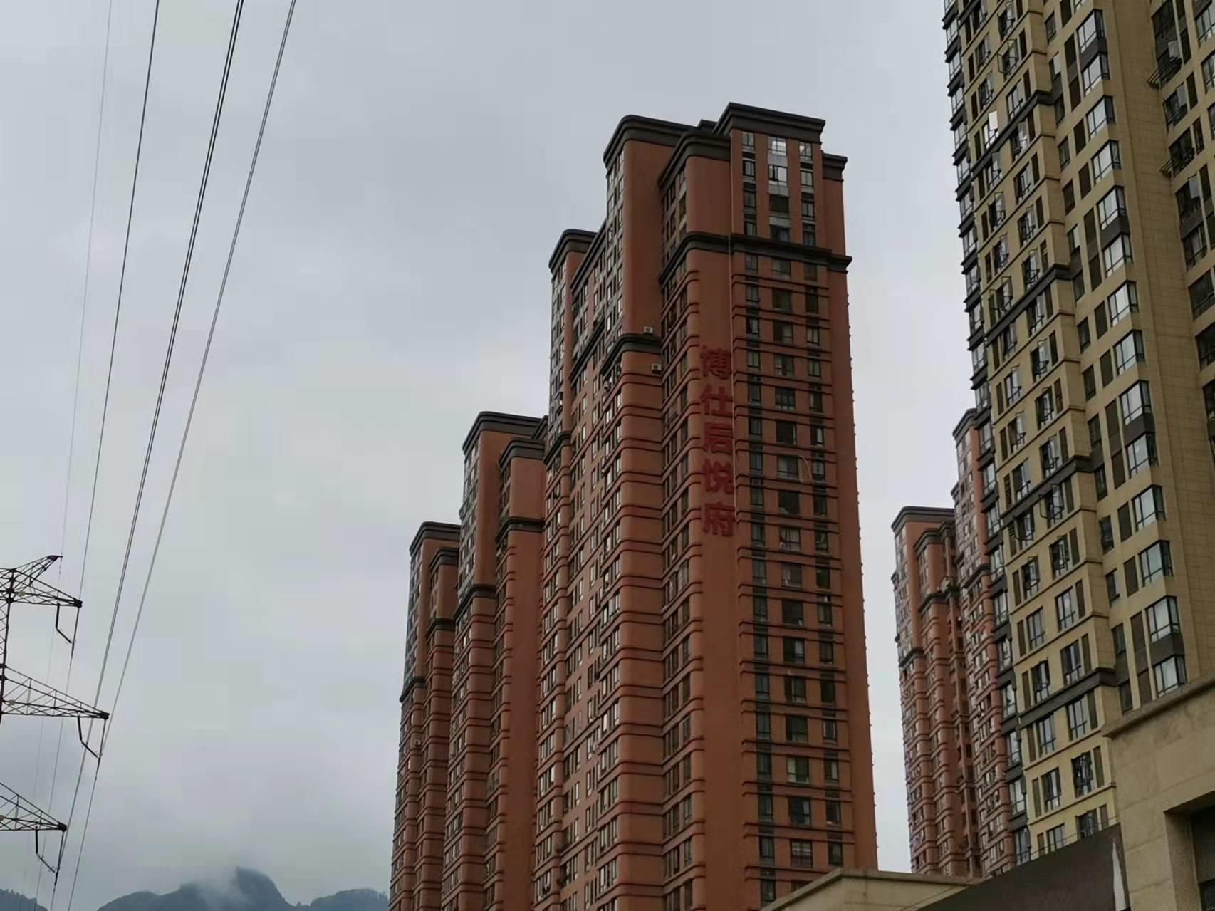 小区实勘测评，高新区的商业综合体，具有低公摊的大型楼盘