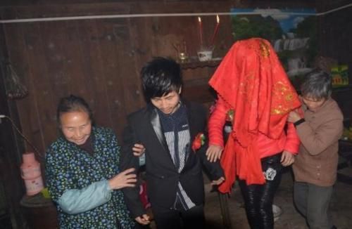 六桂福董事长全家照片,六桂福的起家历史