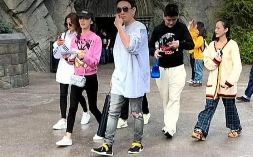 从“纯情少年”到“浪荡公子”，王思聪到底经历了什么？