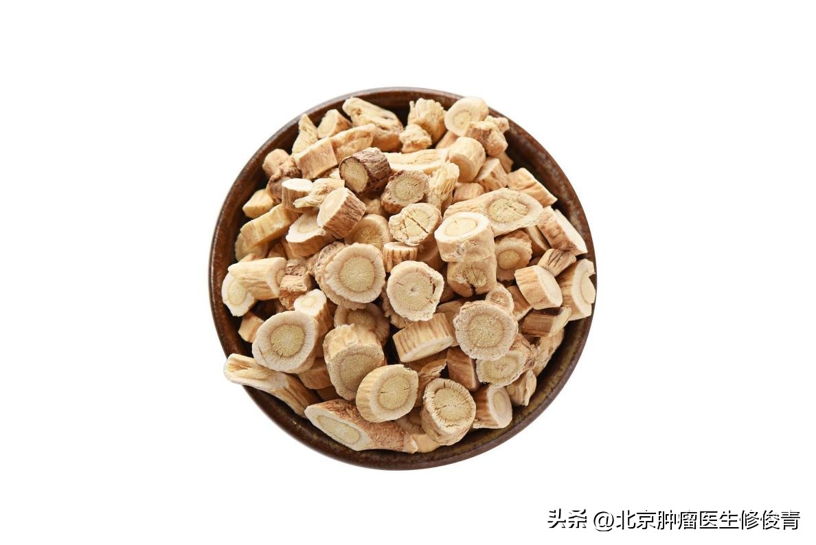 中医治疗晚期肺癌呕血、便血医案1则，三黄四逆汤