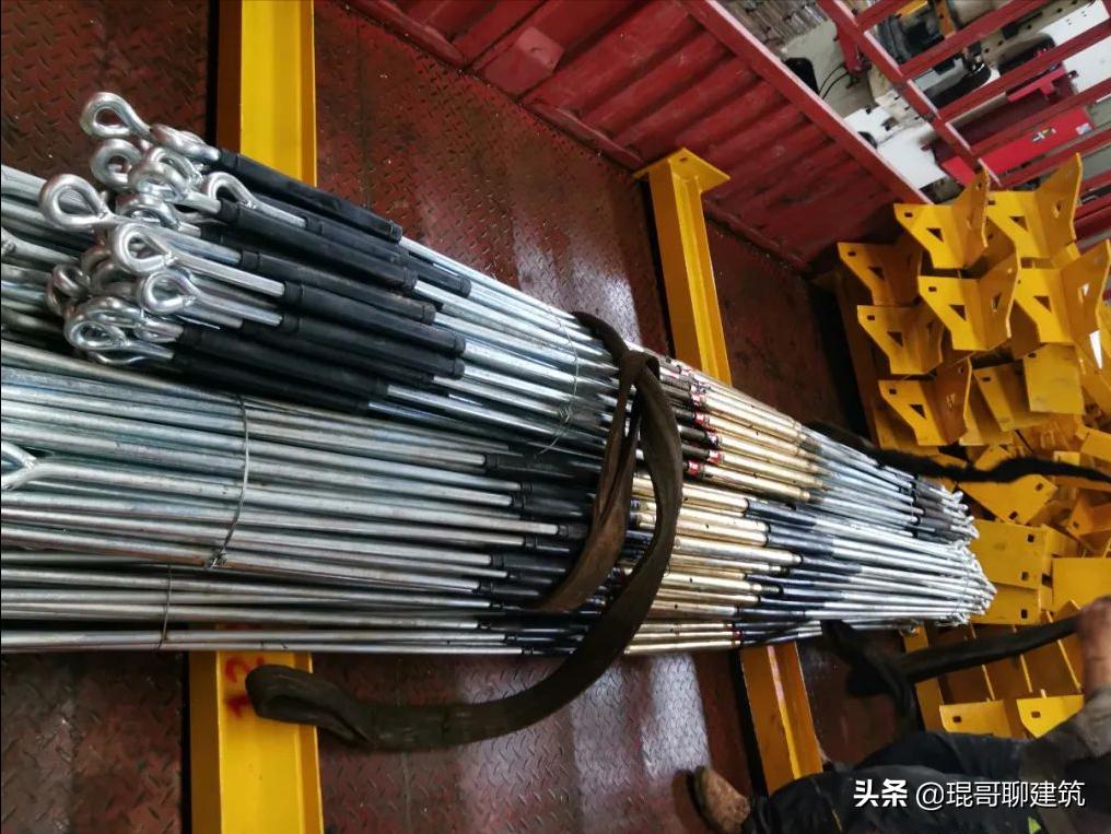 新型悬挑架全套图纸大全集,新型悬挑架半预埋和穿墙哪个安全