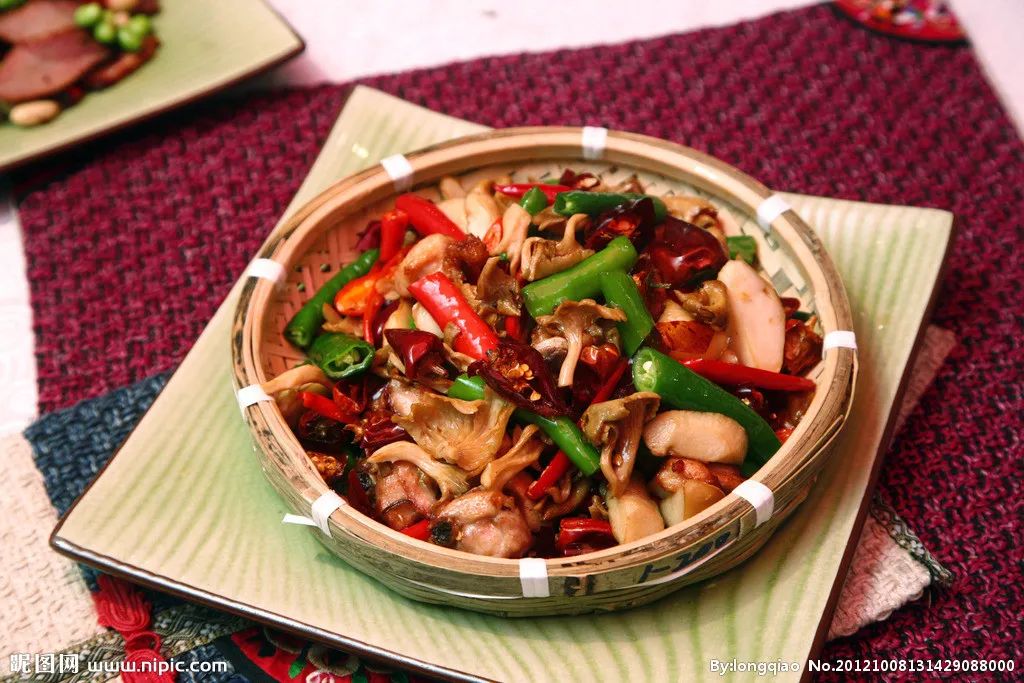 辣味江湖谁主沉浮？一物在手任君遨游