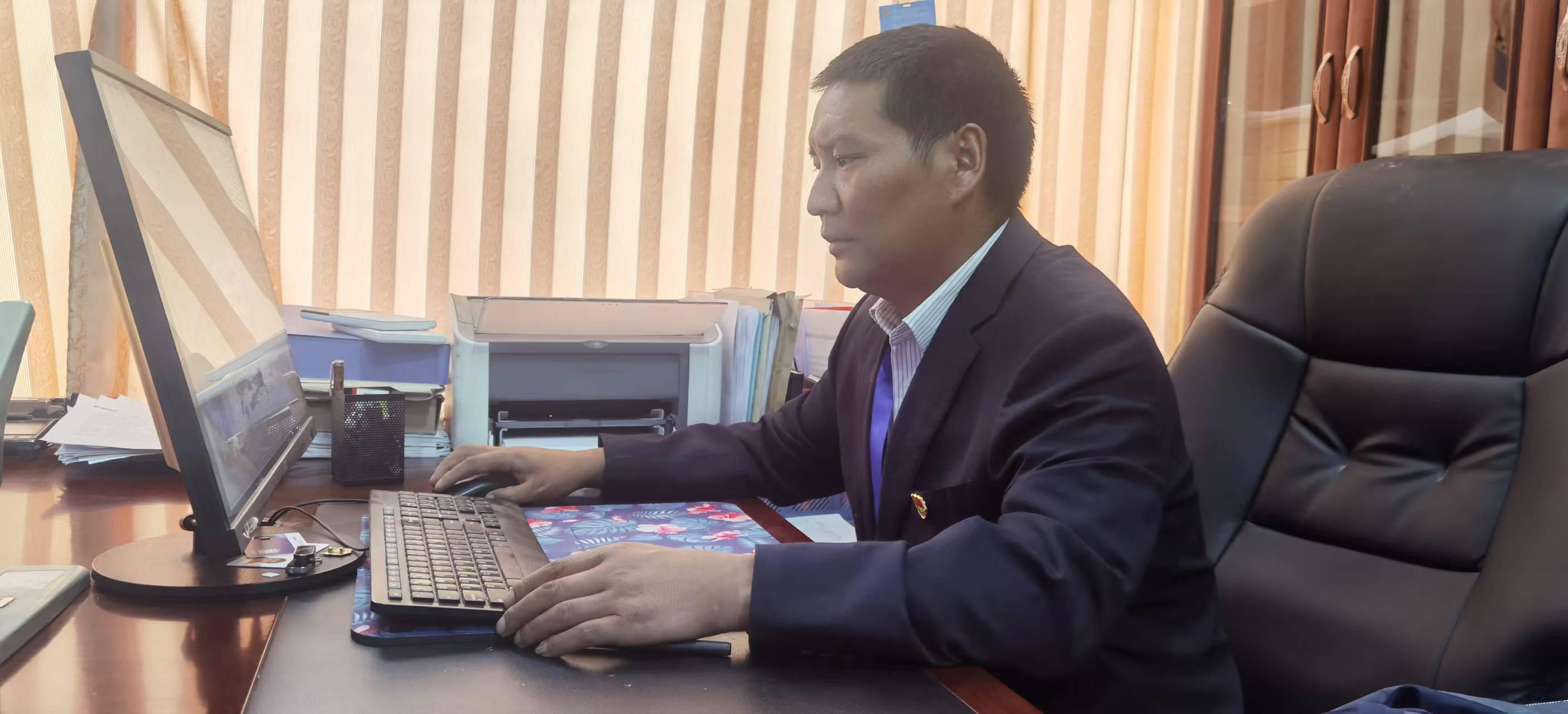 雪域净土高原明珠——记*藏西**电信人在雪域高原的“坚守”与“雄心”