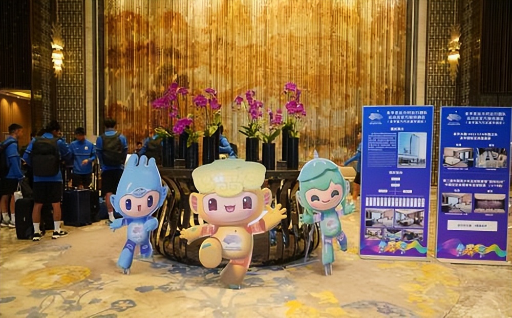 足球新人报到,足球运动员黄金期