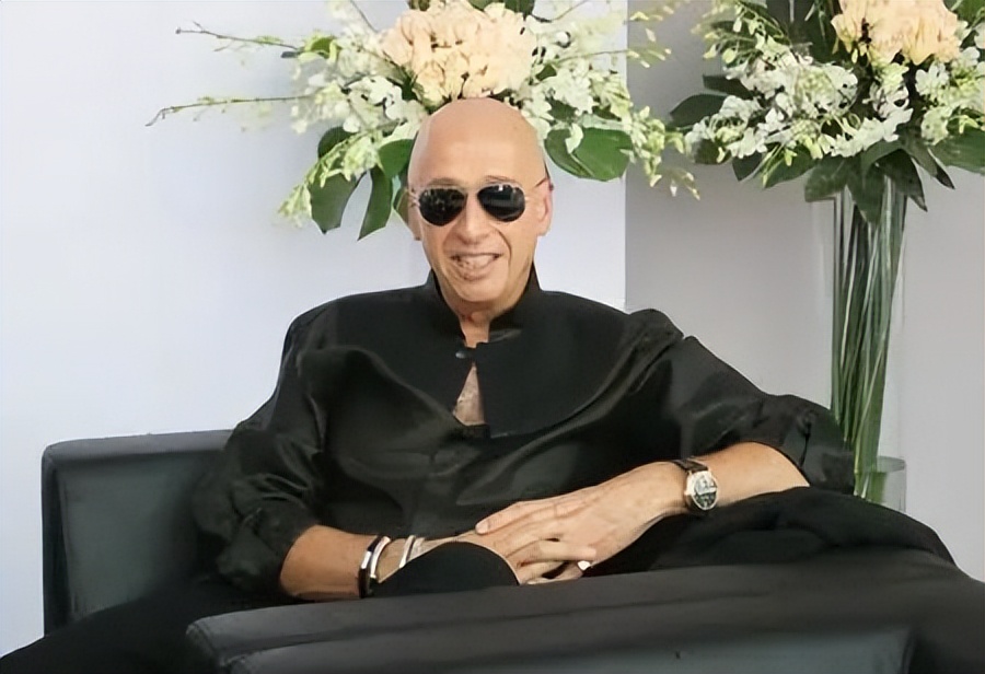 犹太商人拒绝美籍，携百亿加入中国籍，被人说成疯子，坚称不后悔