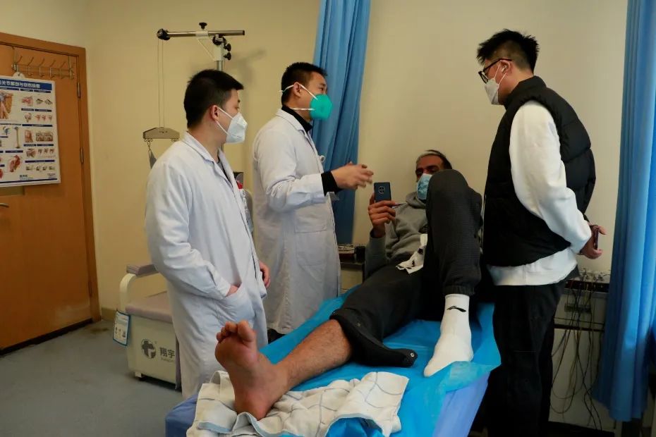 哈达迪姚明亚洲第一中锋,哈达迪跟腱断裂