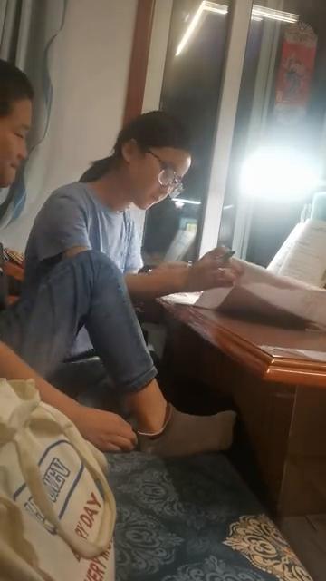 想进修当英语老师,大龄还能当英语老师