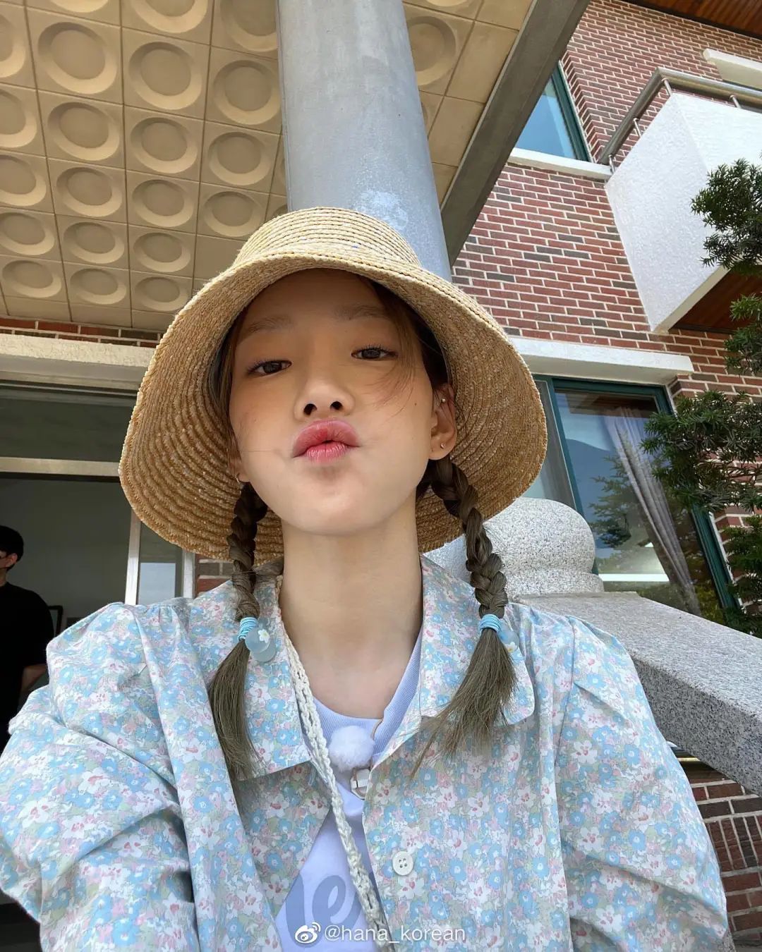 波浪卷发简单编发,人鱼微卷编发造型