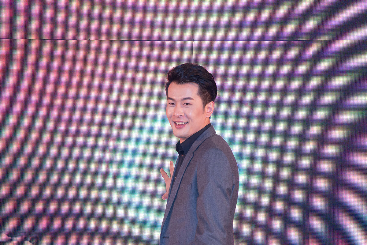 仅仅2天，娱圈的瓜就这么生猛？*税偷***税漏**、售假、入狱，应有尽有