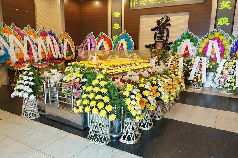 人去世后为什么要把衣服烧掉,人死后衣物为何要烧掉