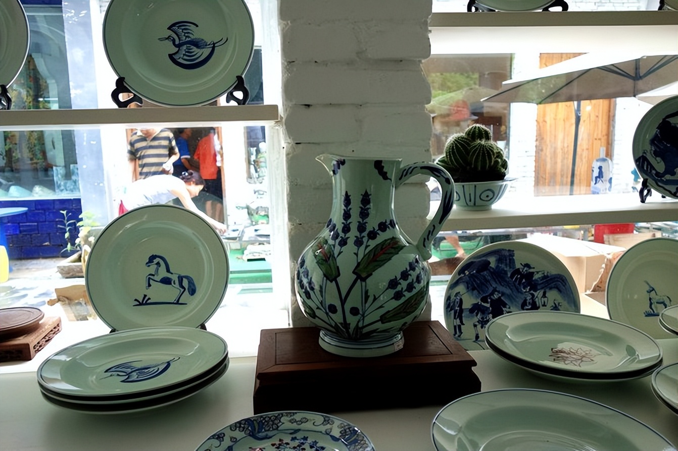 逛景德镇陶瓷市场,景德镇逛逛古镇了解陶瓷文化