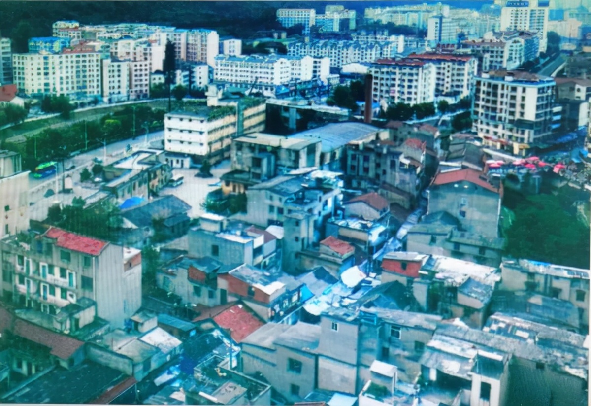 荆门民主街历史文化街,荆门最值得去的一条街