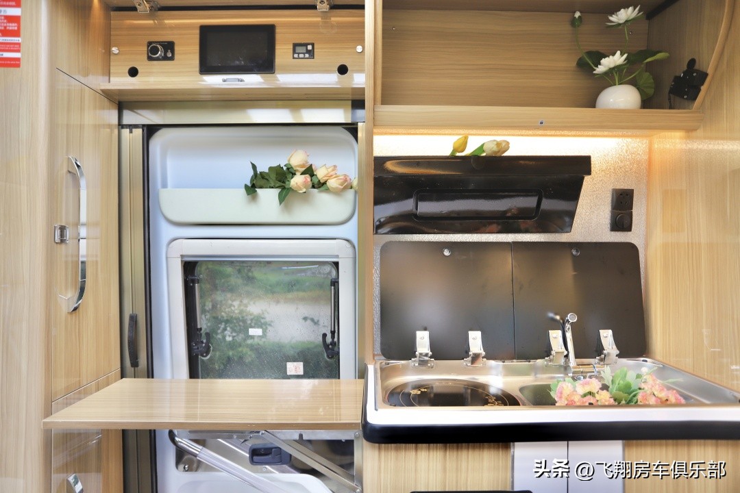 刚官宣就“火遍全网”的新车，飞翔再次证明其实力，亮点大升级！