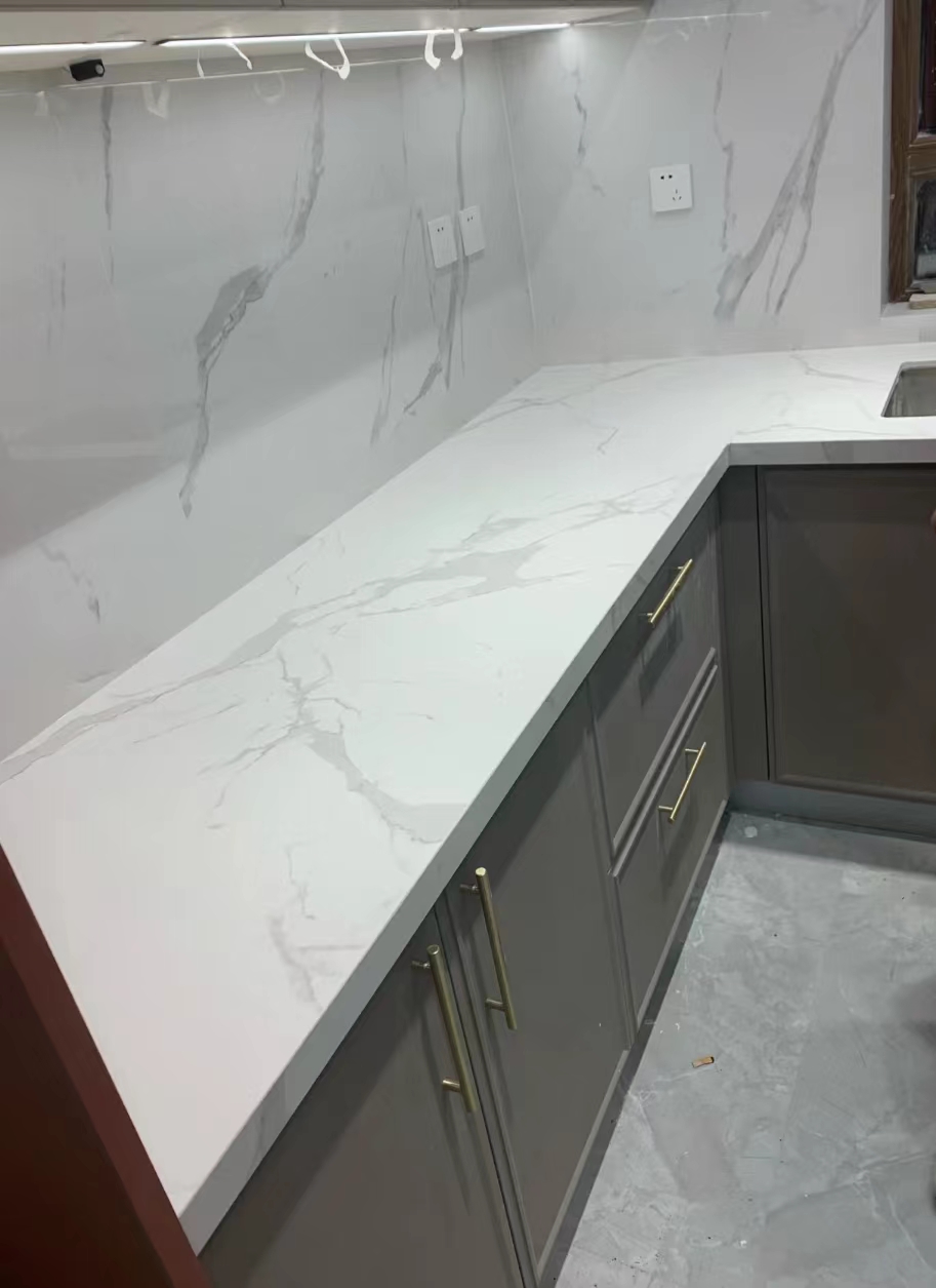 橱柜不做背板怎么处理,橱柜不做下沿注意事项