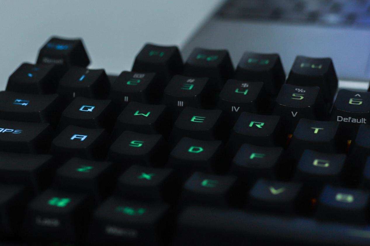 一入行业深似海从此再无回头路,一入深似海从此不由人