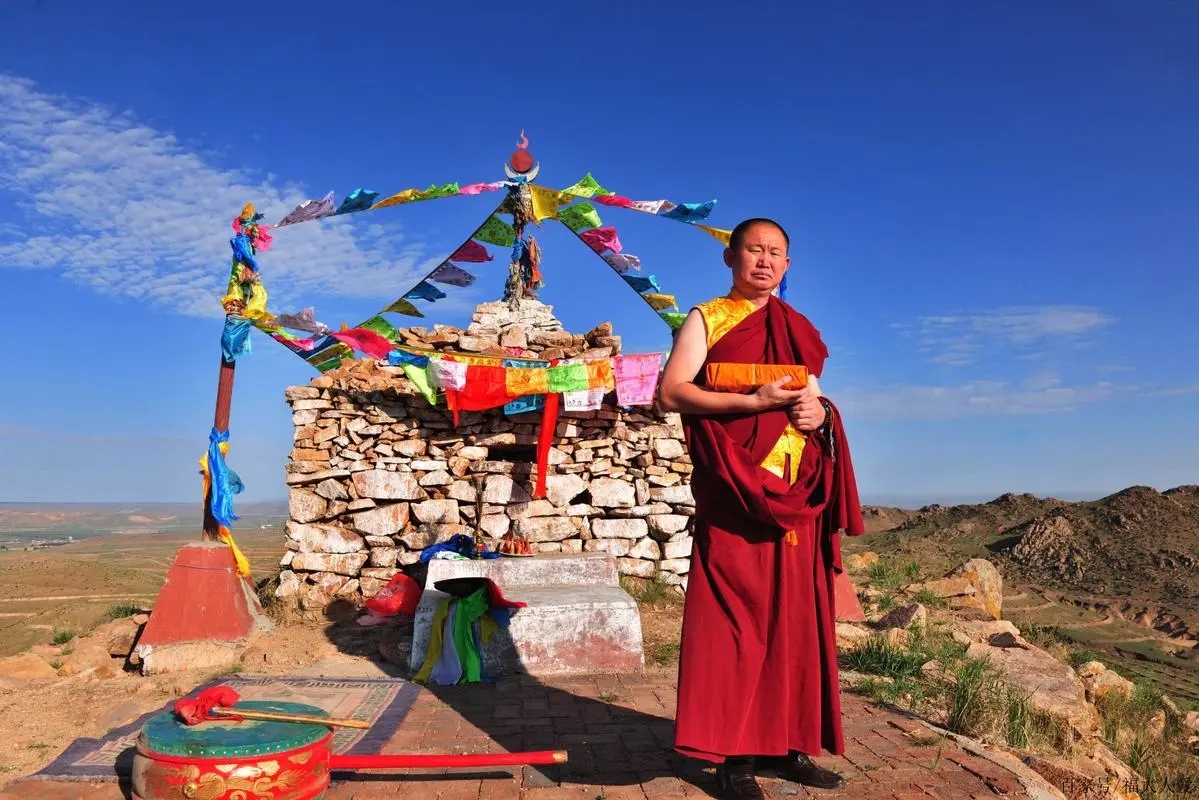 蒙古族敖包祭祀文化保护与传承,蒙古族祭敖包仪式的过程