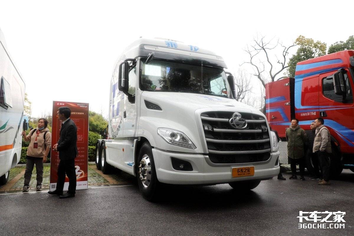 能洗澡做饭的床车,能洗澡带大床的房车